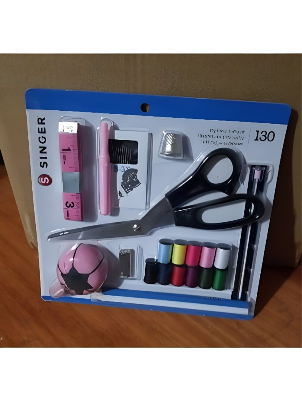 SINGER 01512 Beginner's Sewing Kit, 130 pieces